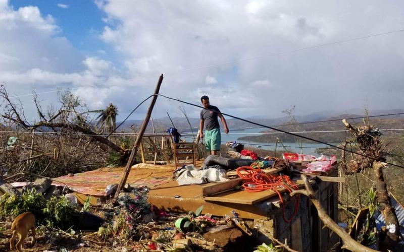 菲律宾超强台风死亡人数上升至逾300人