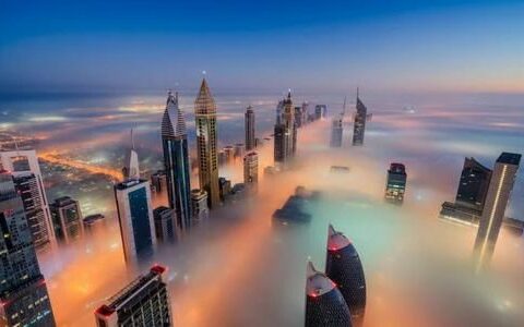 大量高净值人士移居阿联酋，迪拜私人财富突破 5170亿美元