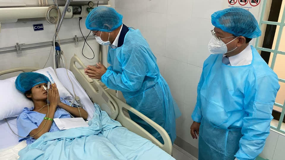 某医院为孕妇做人流时出错，柬卫生部：需承担法律责任！