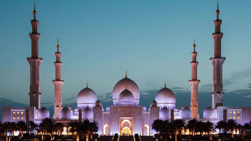 宏伟壮观的谢赫扎耶德大清真寺（Sheikh Zayed Grand Mosque）是世界上最大的清真寺之一，也是唯一一座促成伊斯兰教与世界其他文化间独特交融的清真寺。