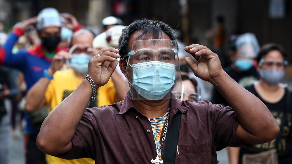 菲律宾首都区等三级警戒以下地区不再强制佩戴面罩