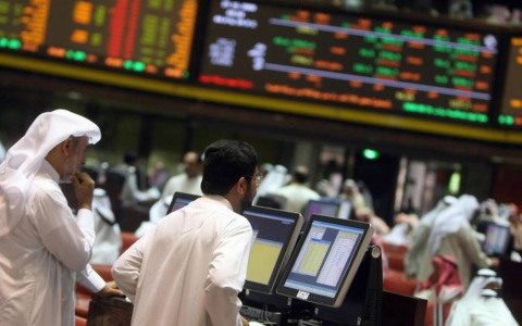 阿联酋股市| 自2月28日起将股票每日跌幅限制上调至10％