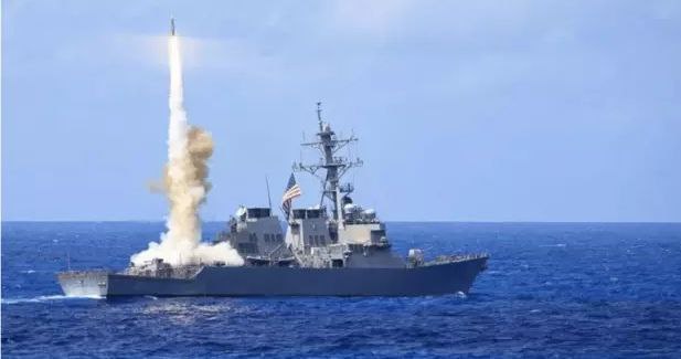 美军击沉中国造军舰菲防长废除对华协定